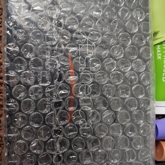 Skincare Bundle - Picture 2 of 5